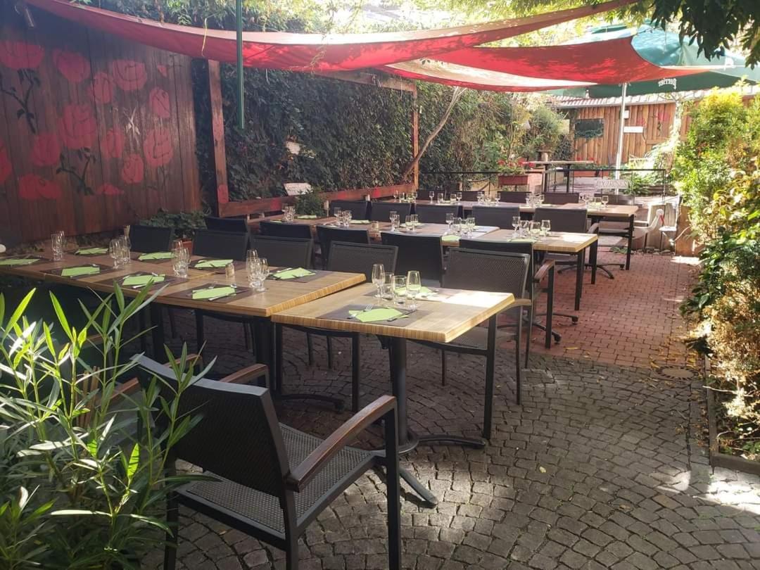 Hotel Restaurant Aux Deux Roses Neuf-Brisach Εξωτερικό φωτογραφία