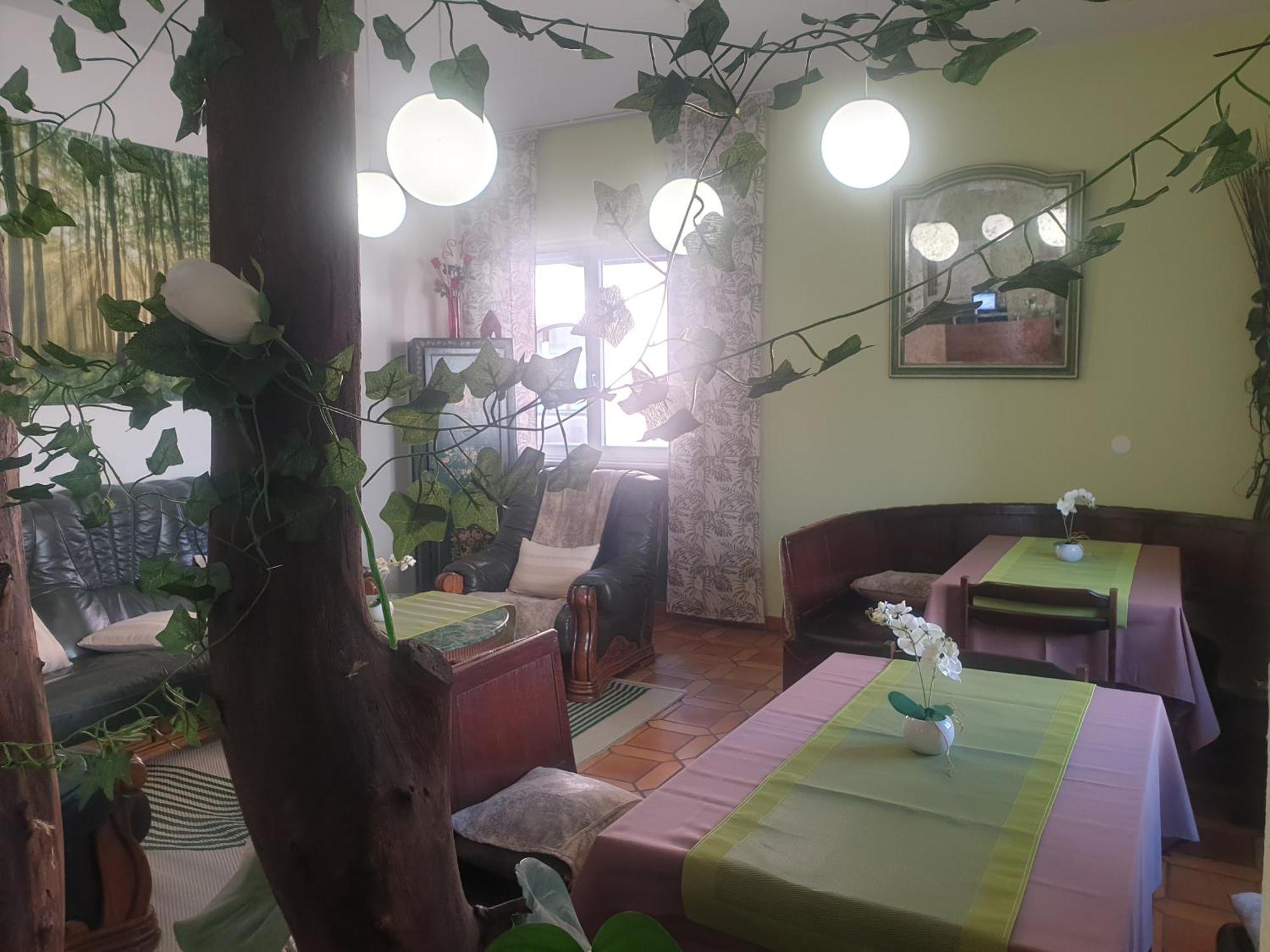 Hotel Restaurant Aux Deux Roses Neuf-Brisach Εξωτερικό φωτογραφία